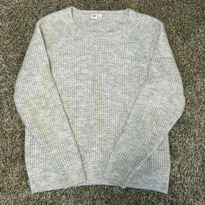 EUC Women’s Gap Crew Neck Sweater, Waffle Pattern, Size M